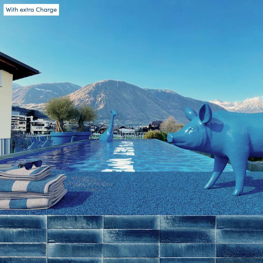 Schlosshof Charme Resort - Hotel & Camping لانا المظهر الخارجي الصورة